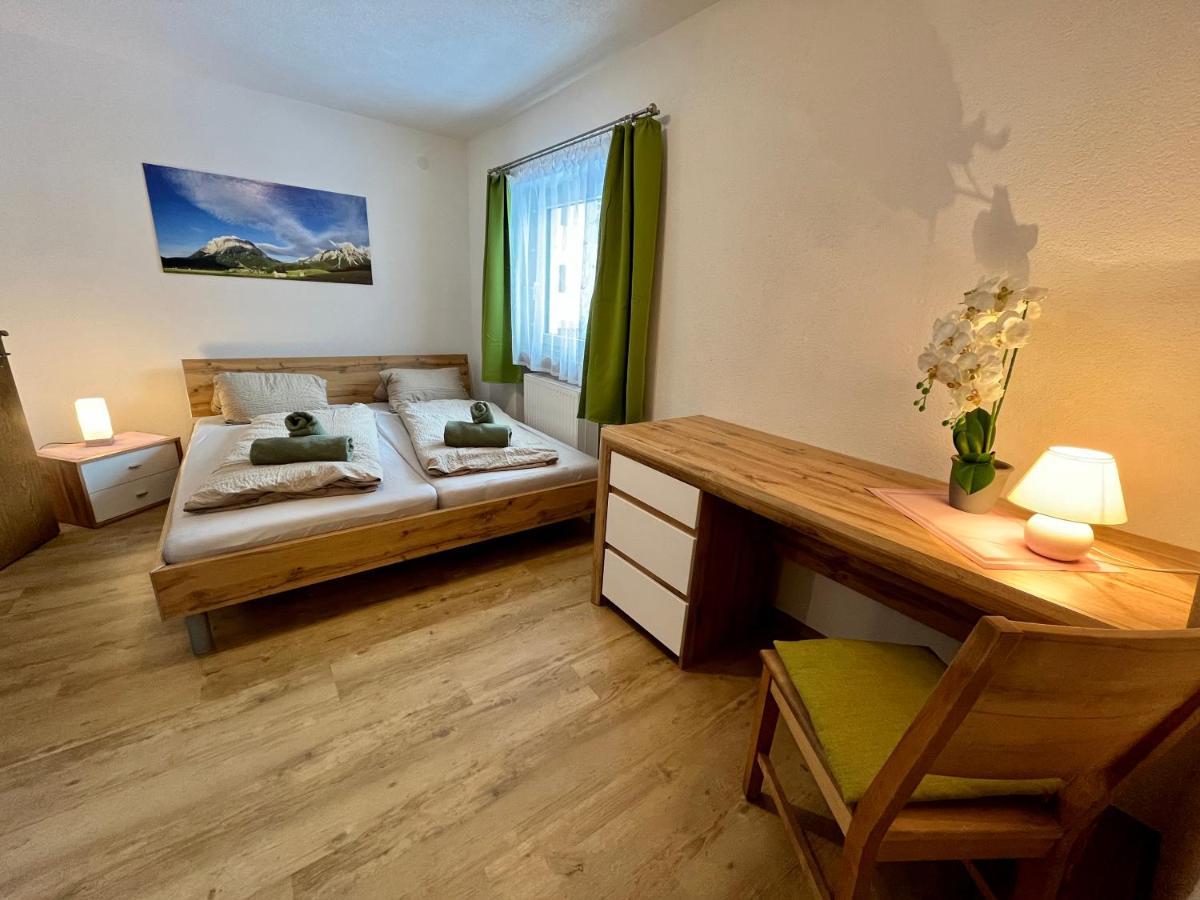 Ferienwohnung Wetterstein Lermoos Ngoại thất bức ảnh